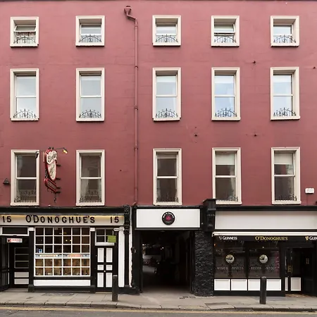 ゲストハウス オドノーフズ 3*